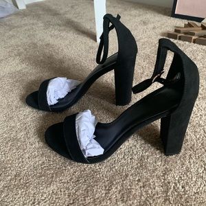 Black chunky heels - never worn